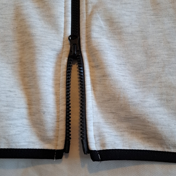 Russell men's M 38-40 Fusion Knit hoodie with 2 way zipper, light gray New - Picture 2 of 7